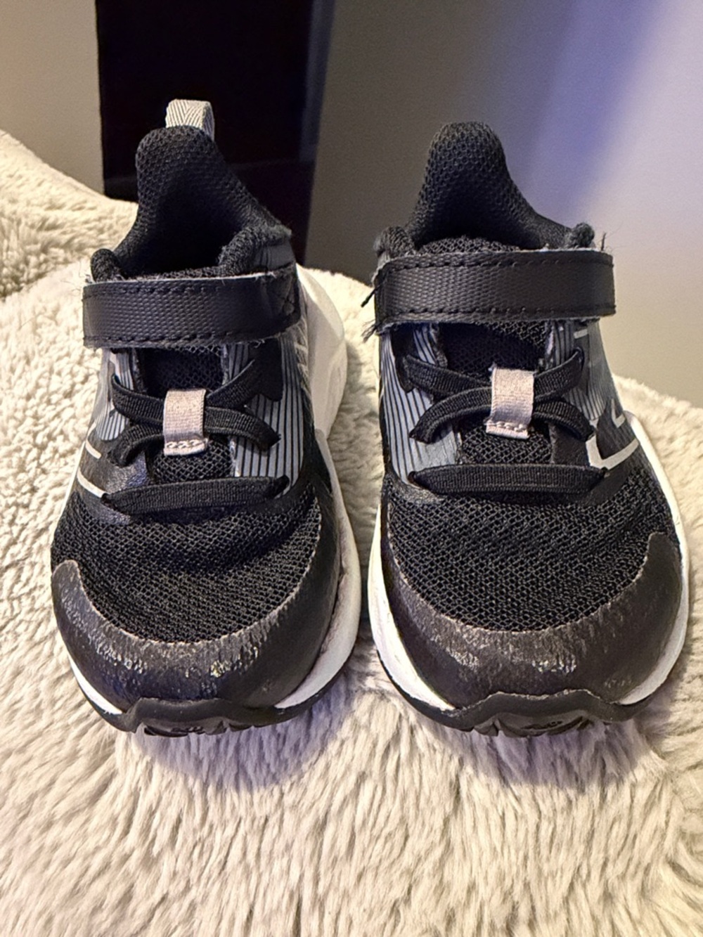 New Balance Kids Rave Run V2 Shoes – Toddler Size 5